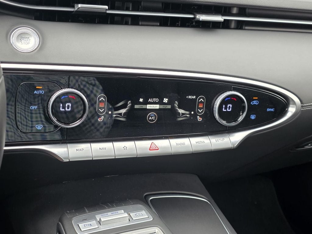 2025 Genesis GV70 2.5T