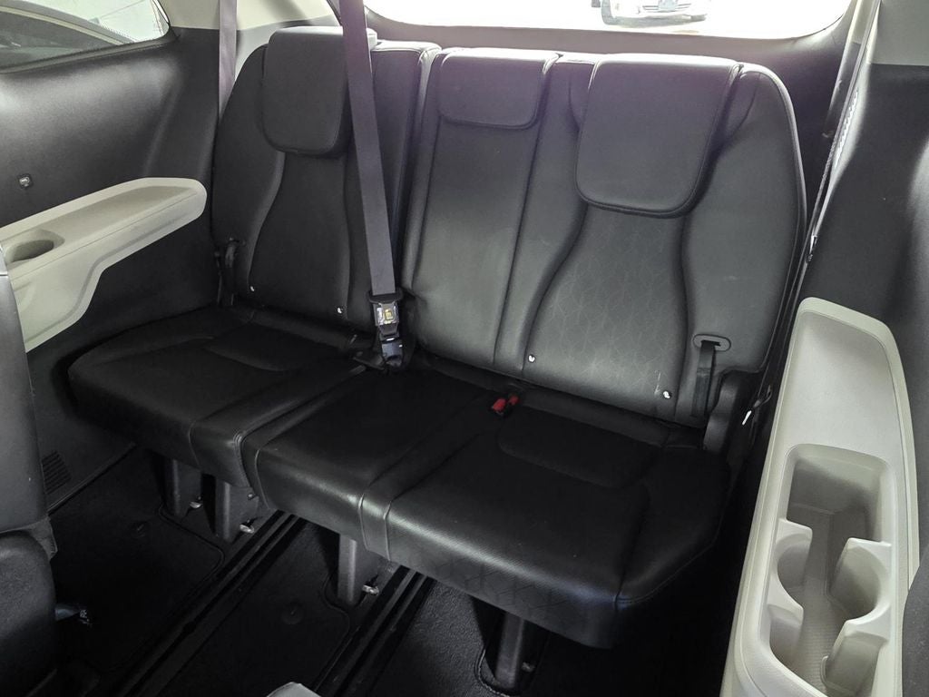 2022 Kia Carnival EX