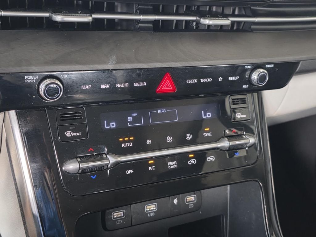 2022 Kia Carnival EX