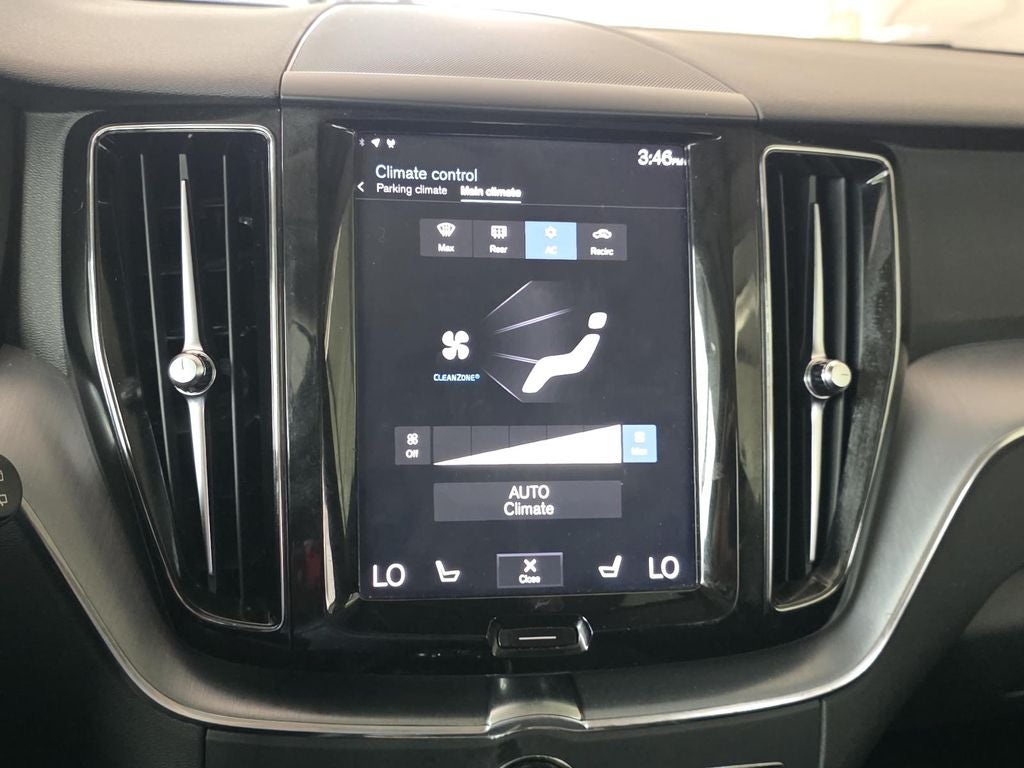 2019 Volvo XC60 T6 Momentum