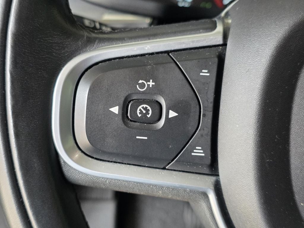 2019 Volvo XC60 T6 Momentum