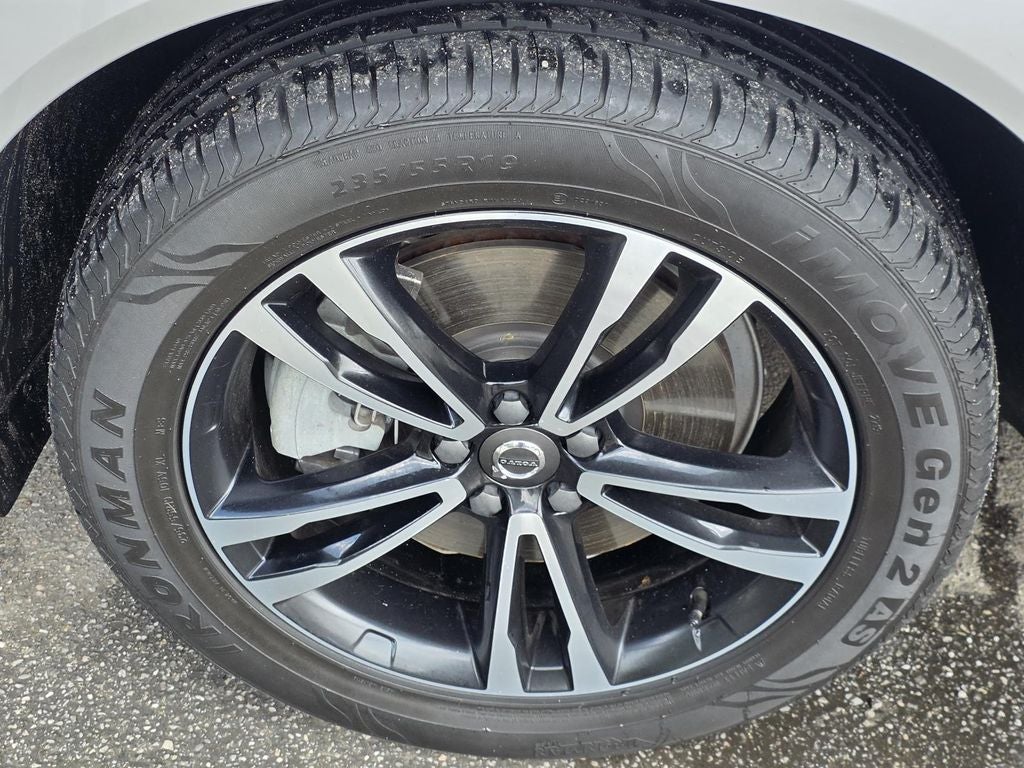 2019 Volvo XC60 T6 Momentum
